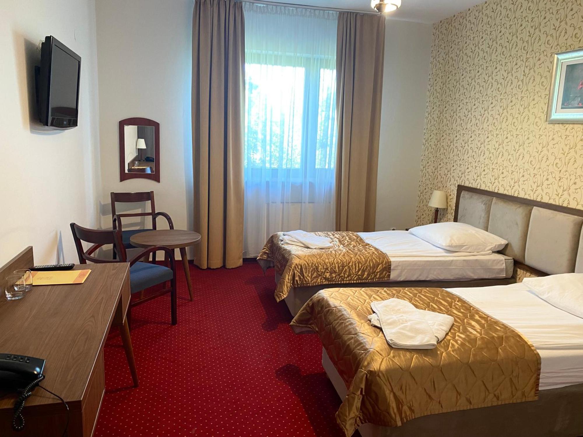 Hotel Arkadia Varşova Dış mekan fotoğraf