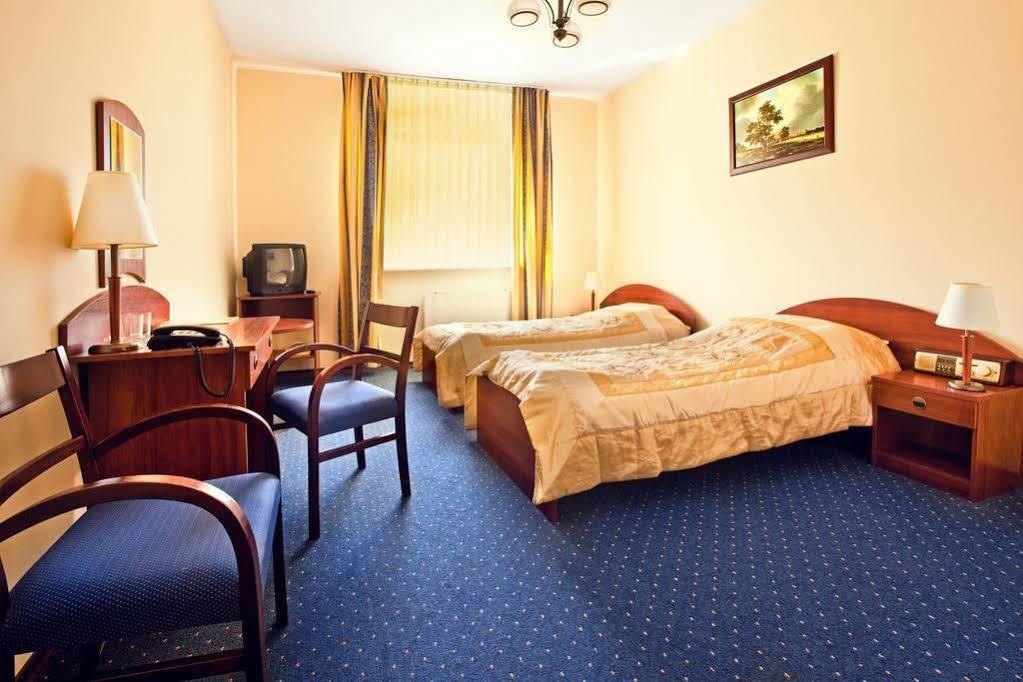 Hotel Arkadia Varşova Dış mekan fotoğraf