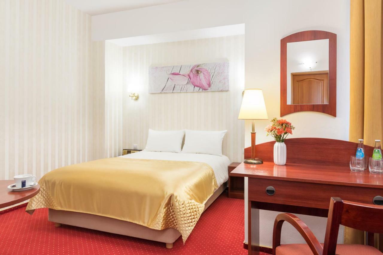 Hotel Arkadia Varşova Dış mekan fotoğraf