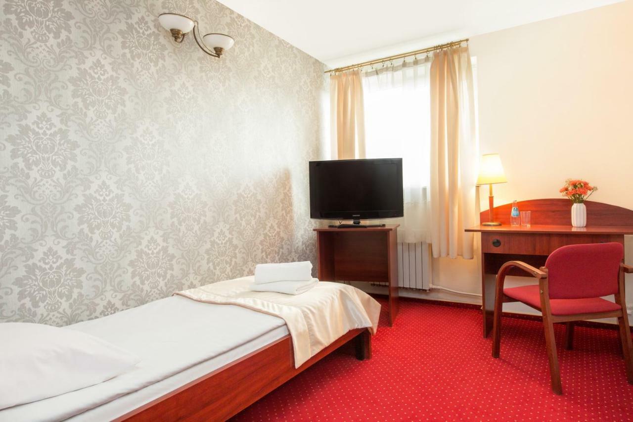 Hotel Arkadia Varşova Dış mekan fotoğraf